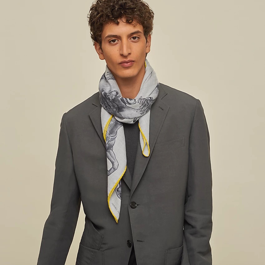 Grand Carrosse Royal scarf 100 - 2