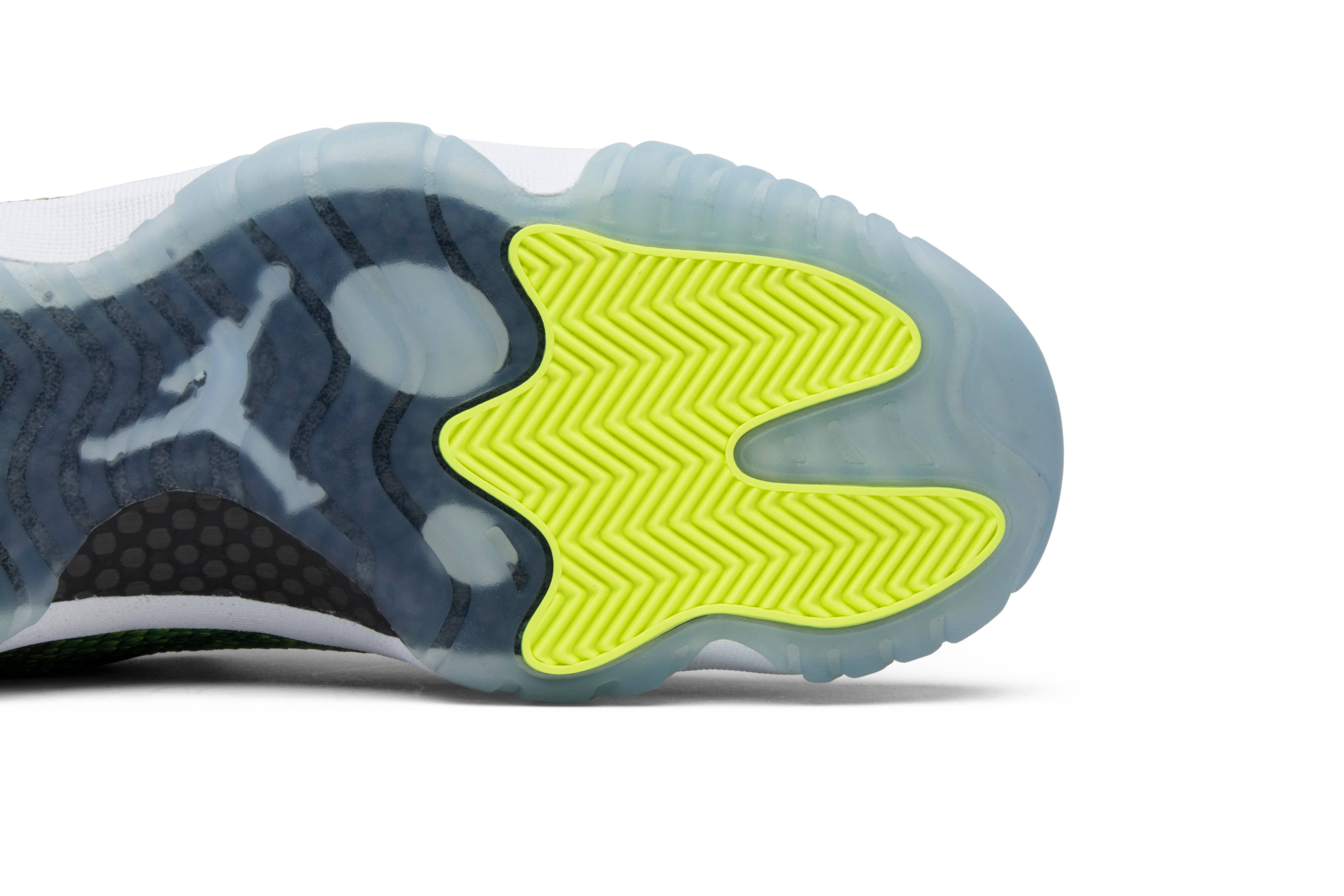 Air Jordan 11 Retro Low 'Snake' - 5