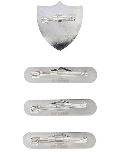 Raf Simons SET OF 4 BROOCHES outlook