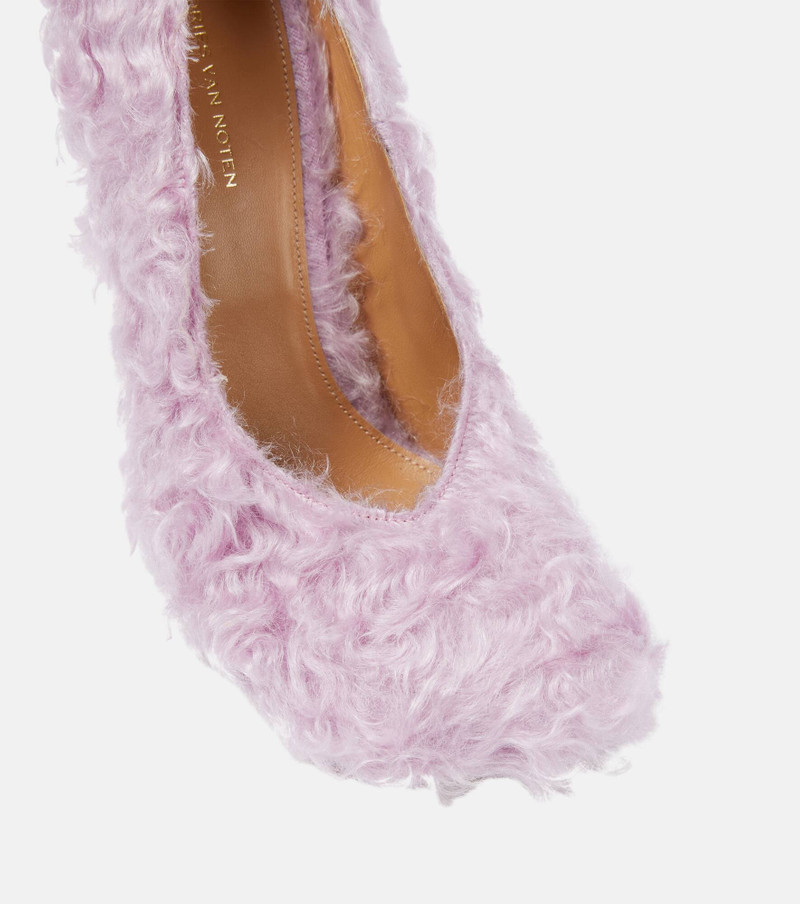 Faux fur pumps 6