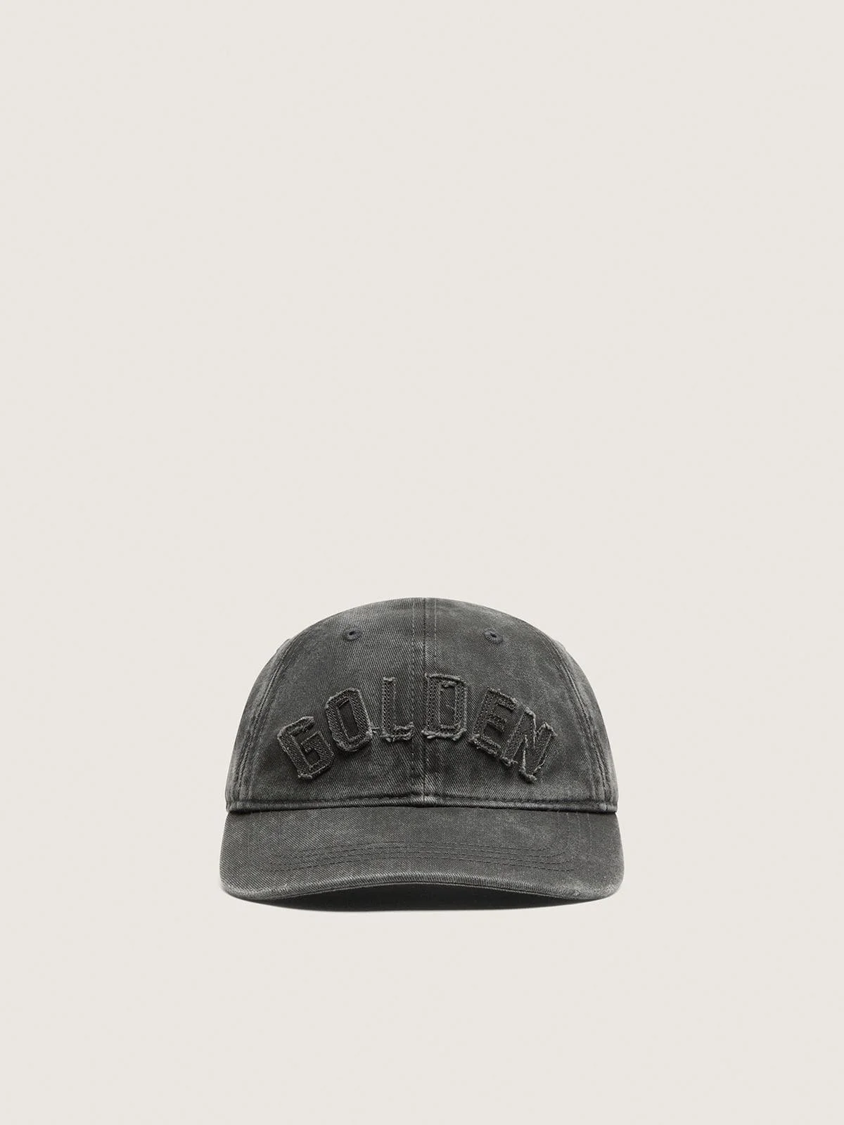 Anthracite baseball cap with a tone-on-tone “Golden” patch and a tennis racket pin - 1