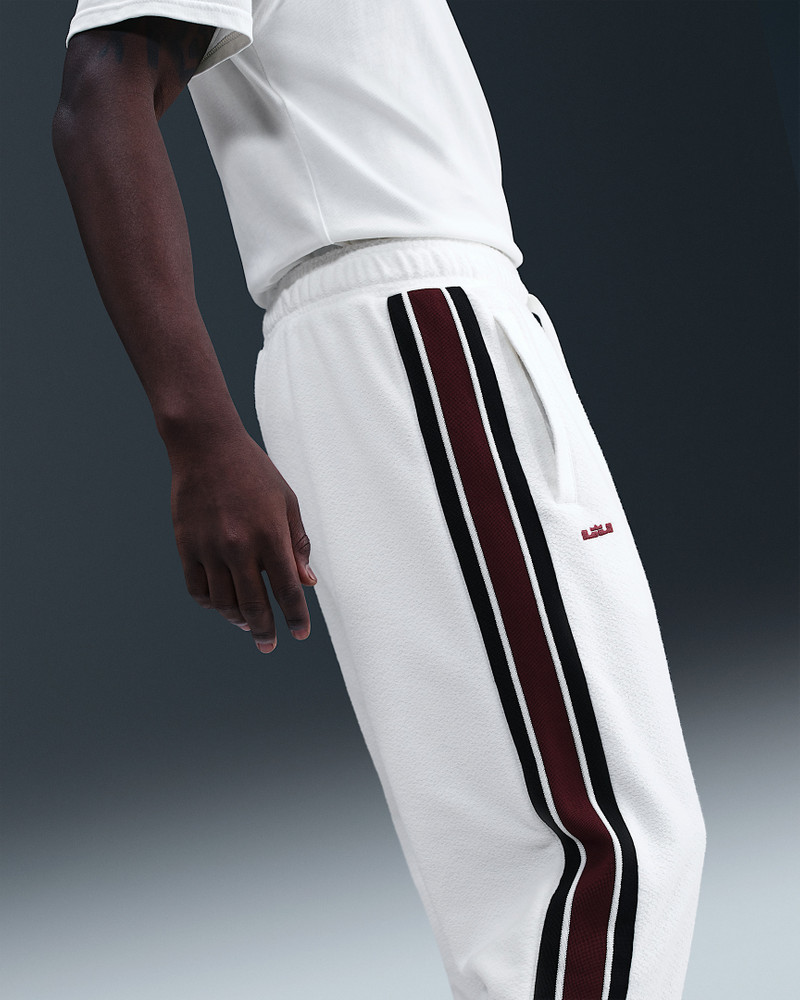 LeBron Standard Issue Men's Therma-FIT Basketball Pants 3