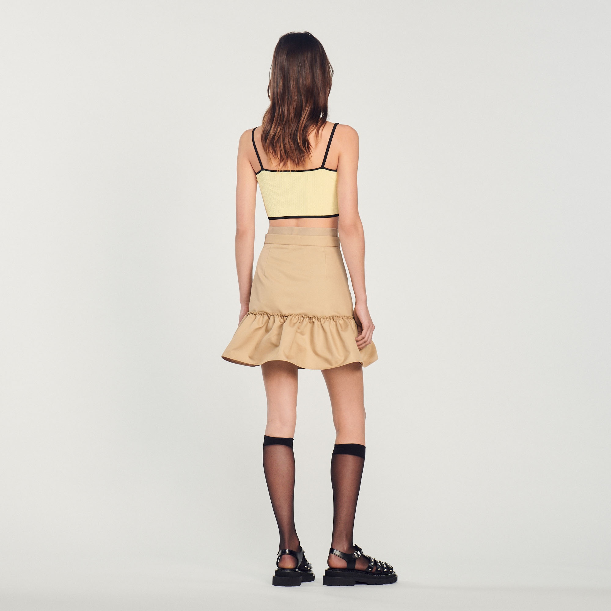 Short skirt with ruffles - 6