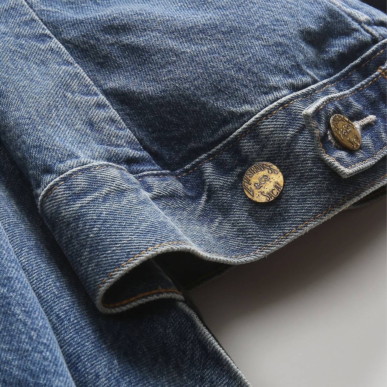 LEVI’S® X SACAI WOMEN’S DENIM JACKET - 11