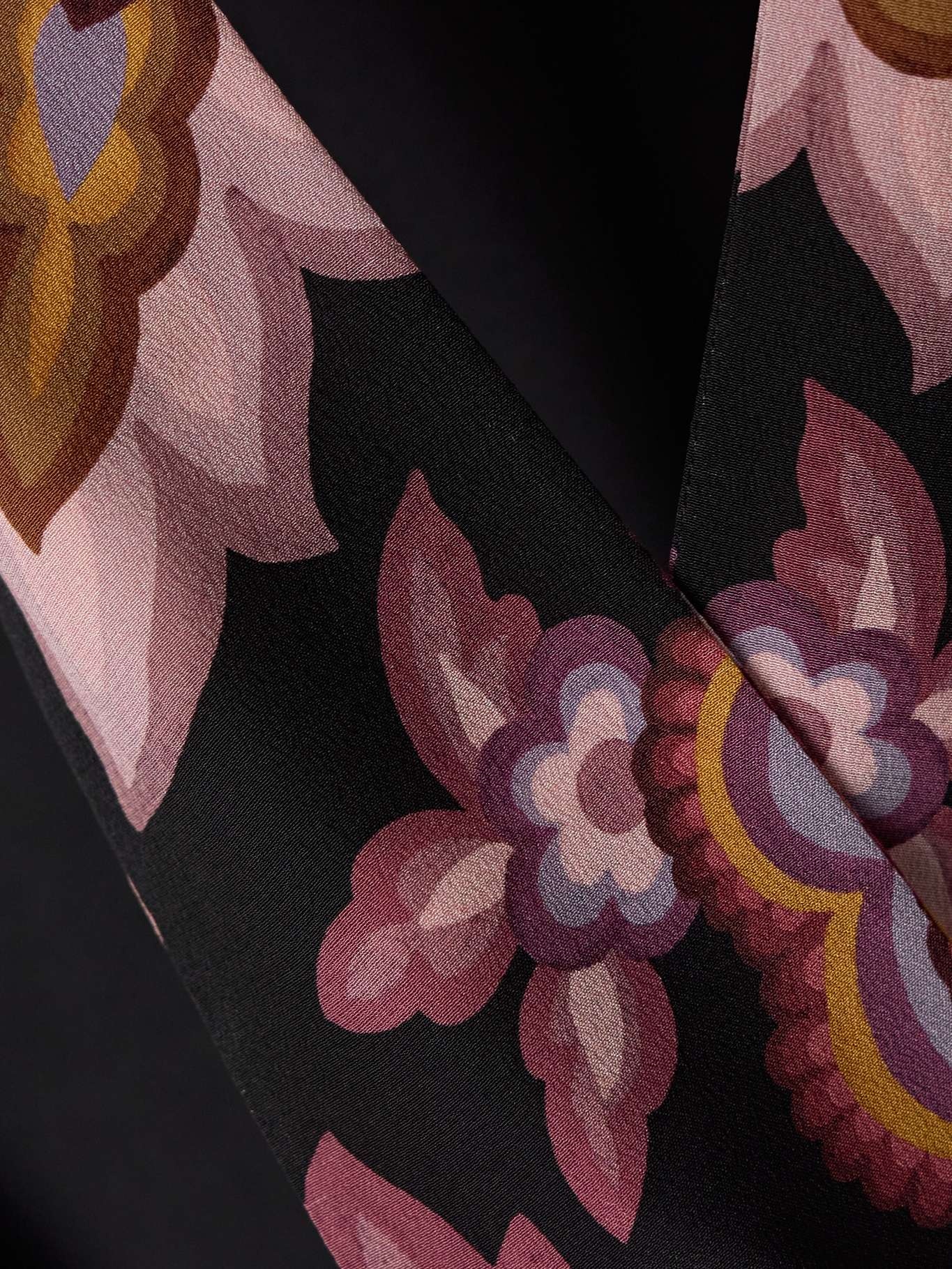 Pussy-bow paisley-print silk blouse - 5