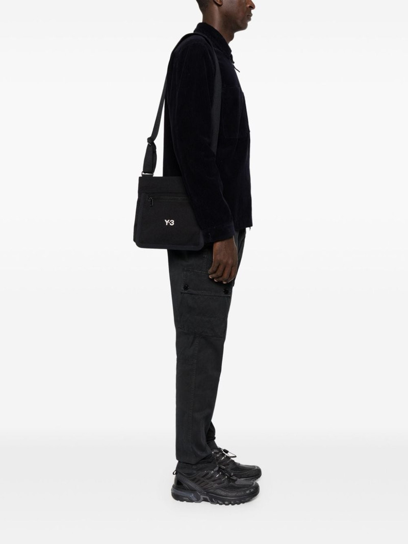 Y-3 Classic Sacoche shoulder bag outlook