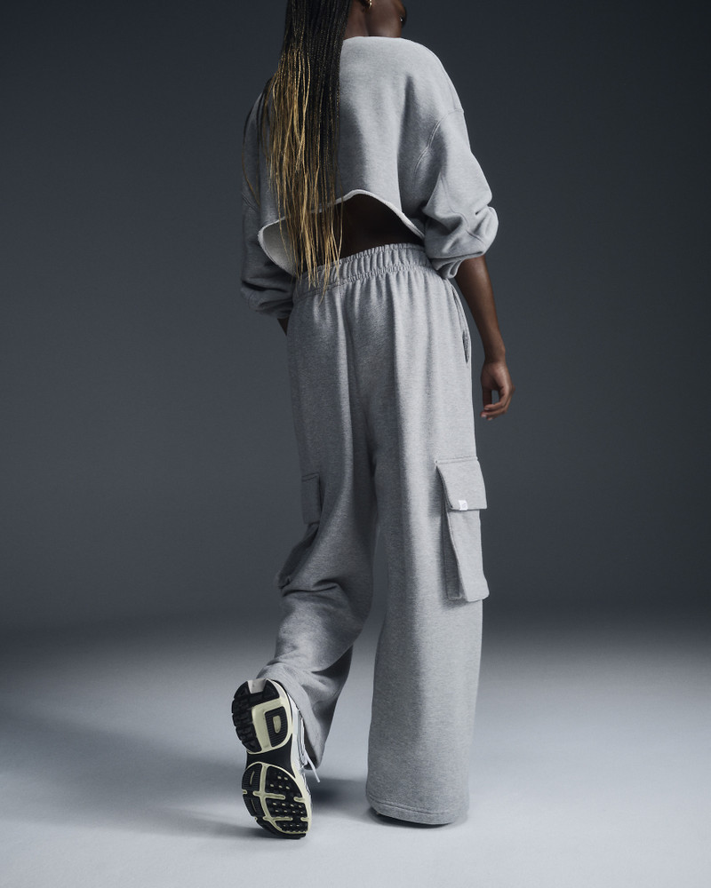 Nike Sportswear Women's Low-Rise Oversized French Terry Open-Hem Pants 3