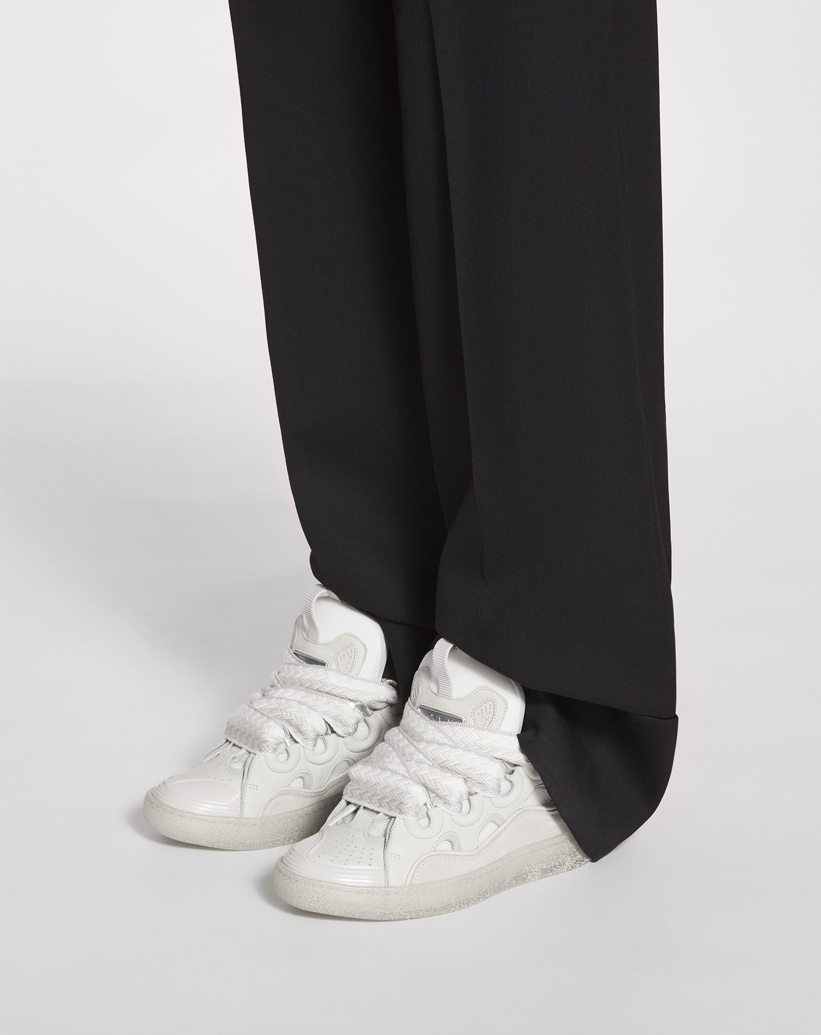 LEATHER CURB SNEAKERS - 6
