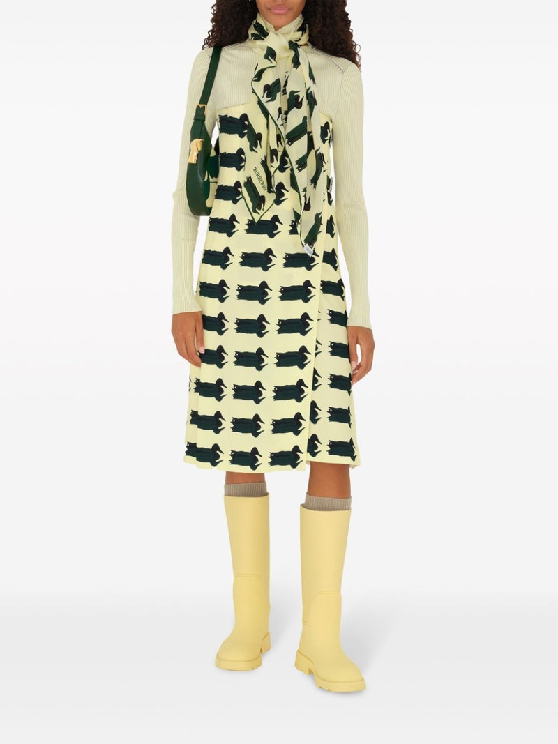 Burberry scarf-detailed knit jumper outlook