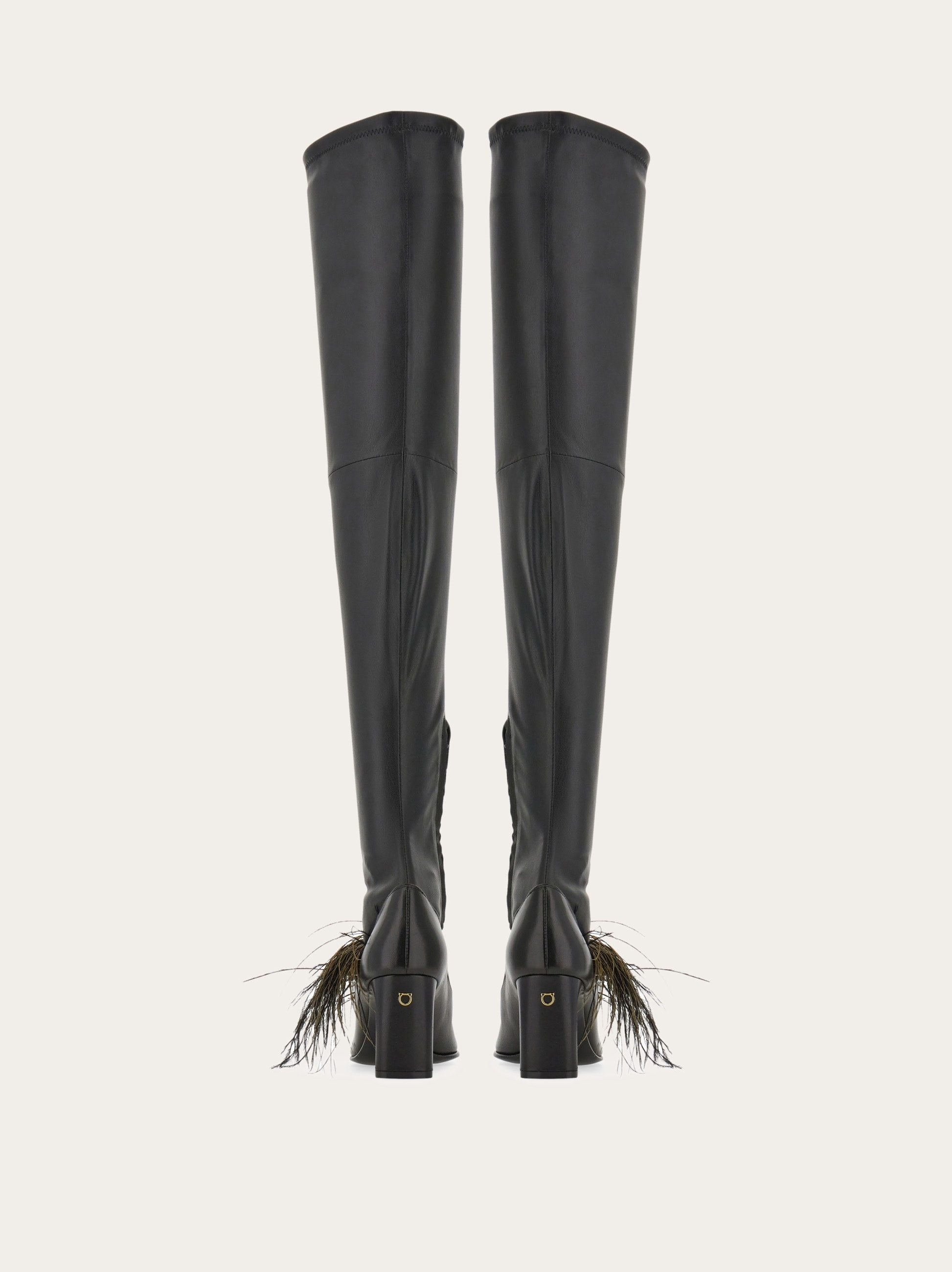 Knee high boot with detachable feathers - 3