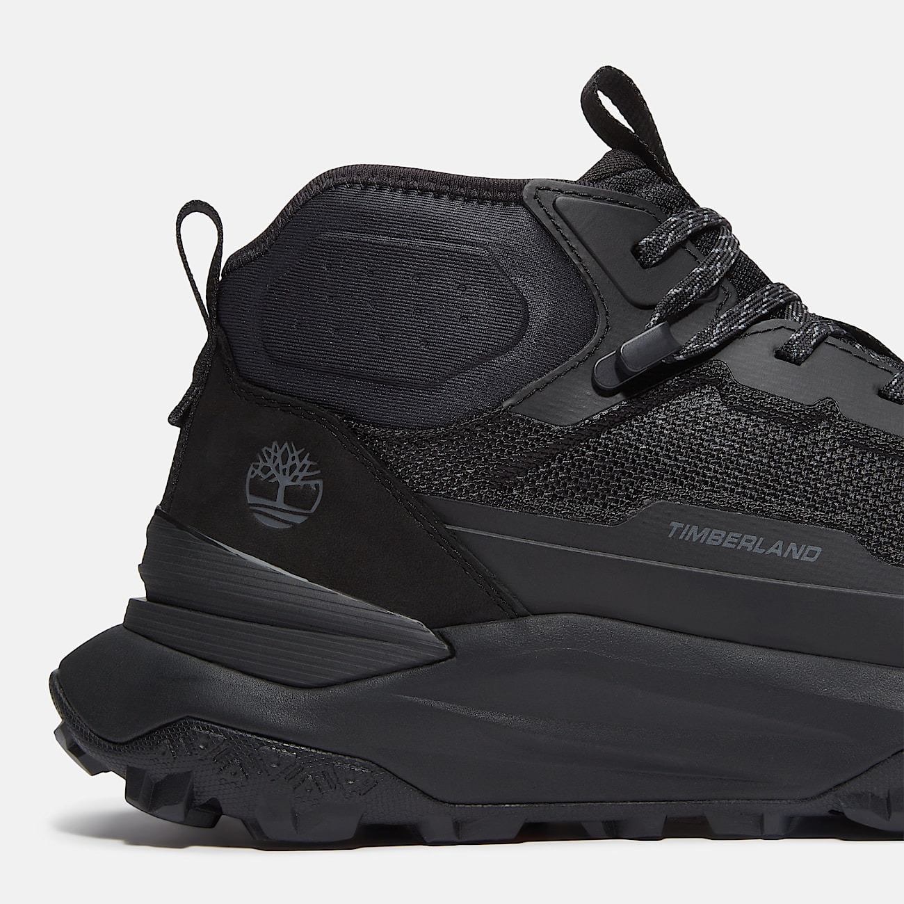 Men's Motion Access Mid Sneaker - 7