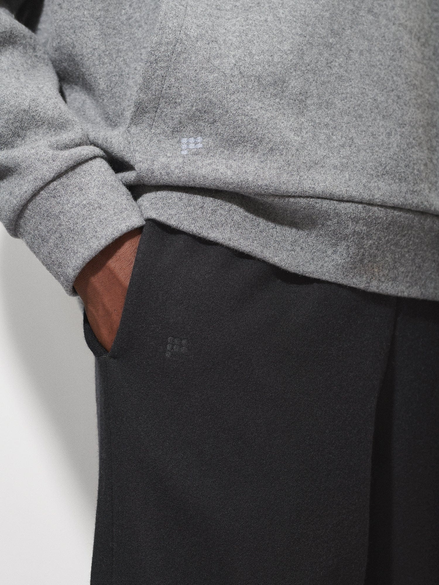 Mens Recycled Wool Jersey Barrel-Leg Track Pants - Black - 4
