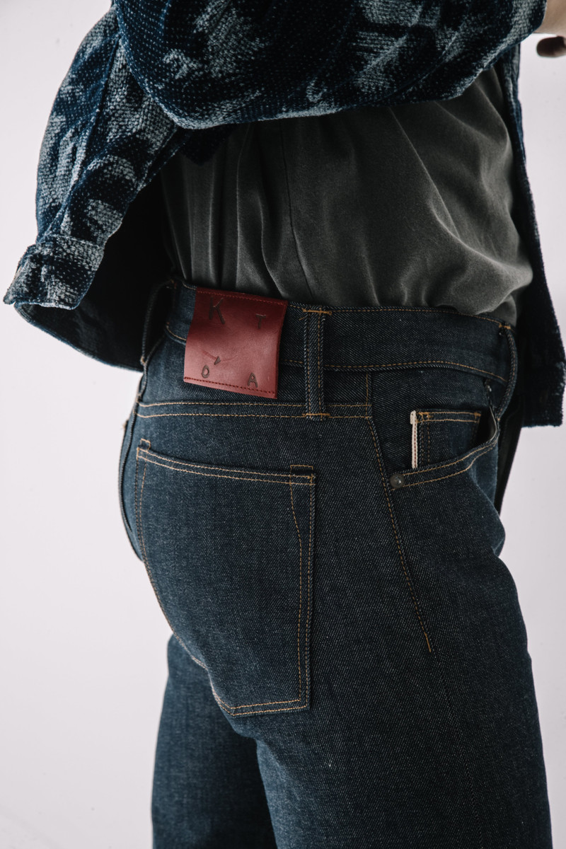 HIROSHI KATO The Pen Slim Natural Slub Indigo - Raw 12.5oz Selvedge outlook