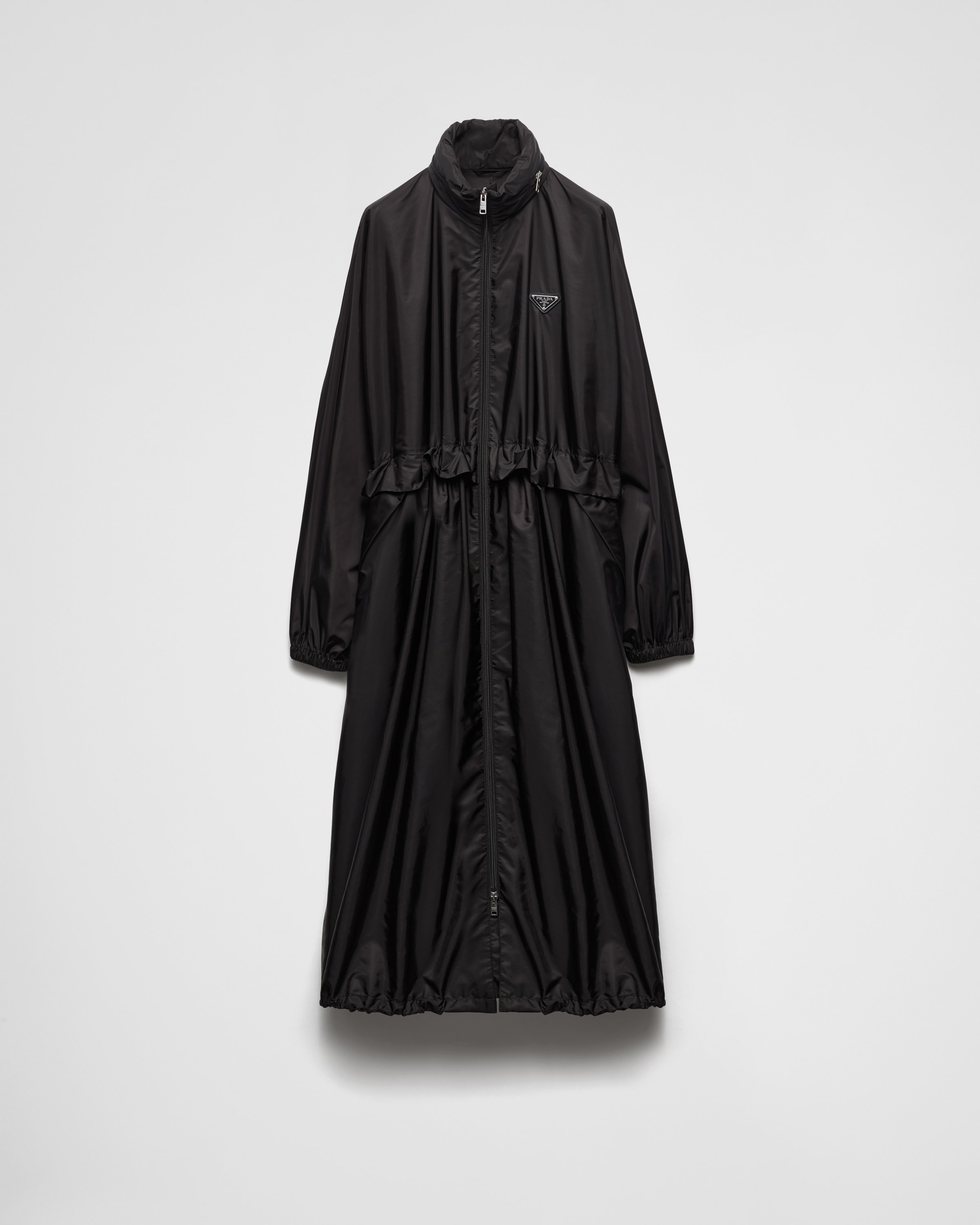 PRADA＊Light Re-Nylon raincoat 軽量ナイロンコート＊送料込 Prada Light Re-Nylon raincoat | REVERSIBLE