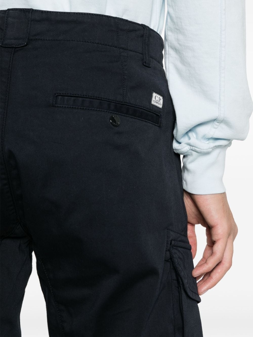 Lens-detail cargo shorts - 5