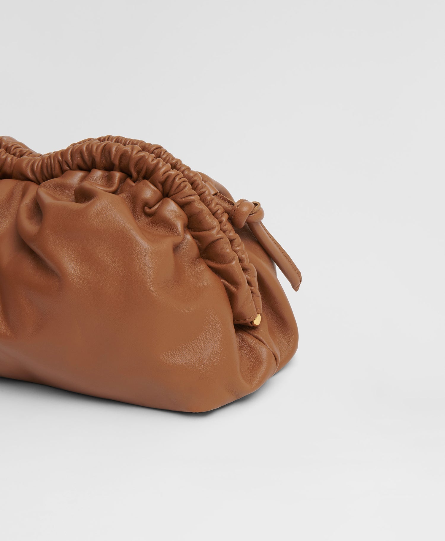 OVERSIZED CLOUD CLUTCH - 4
