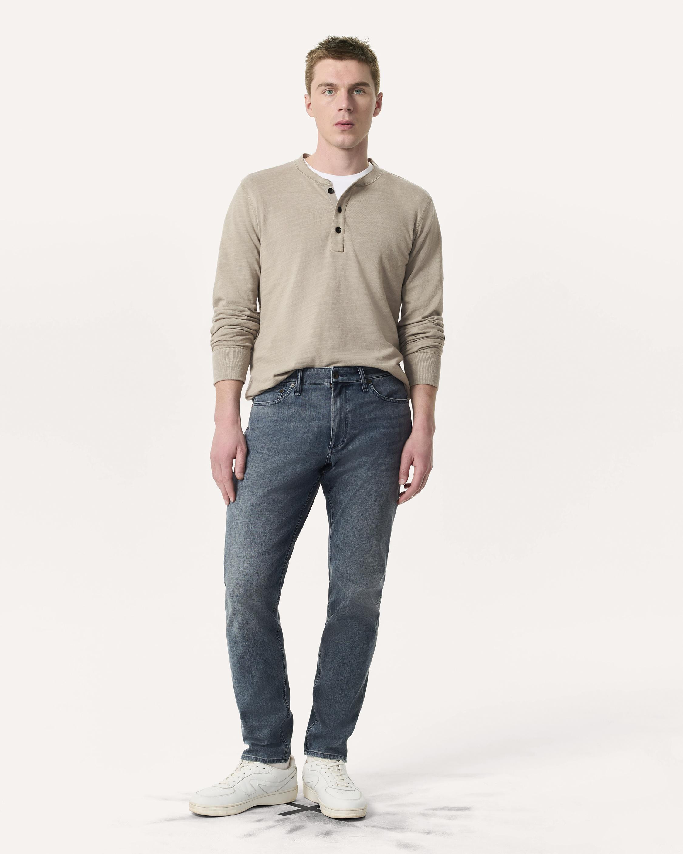 Fit 3 Athletic Fit Jeans
rbAIRFLEX Denim - 2