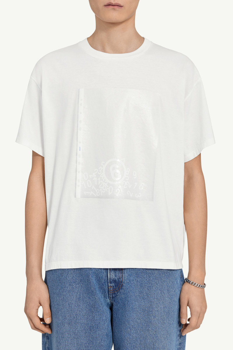 Graphic t-shirt 4