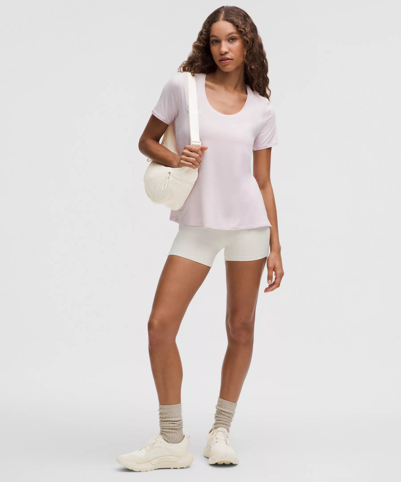 lululemon Slouchy Sling Bag 6L outlook