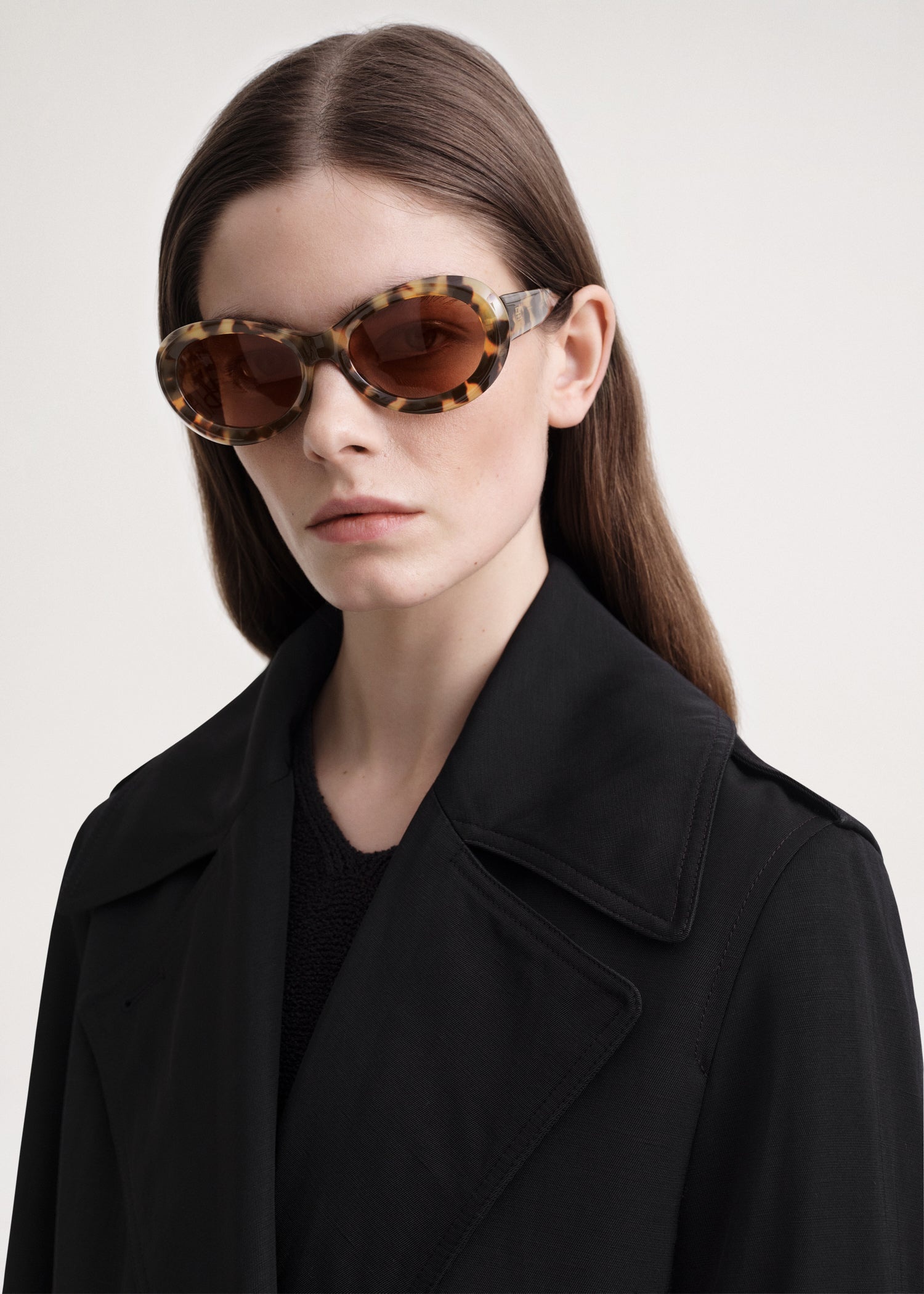 The Ovals sunglasses tortoise - 2