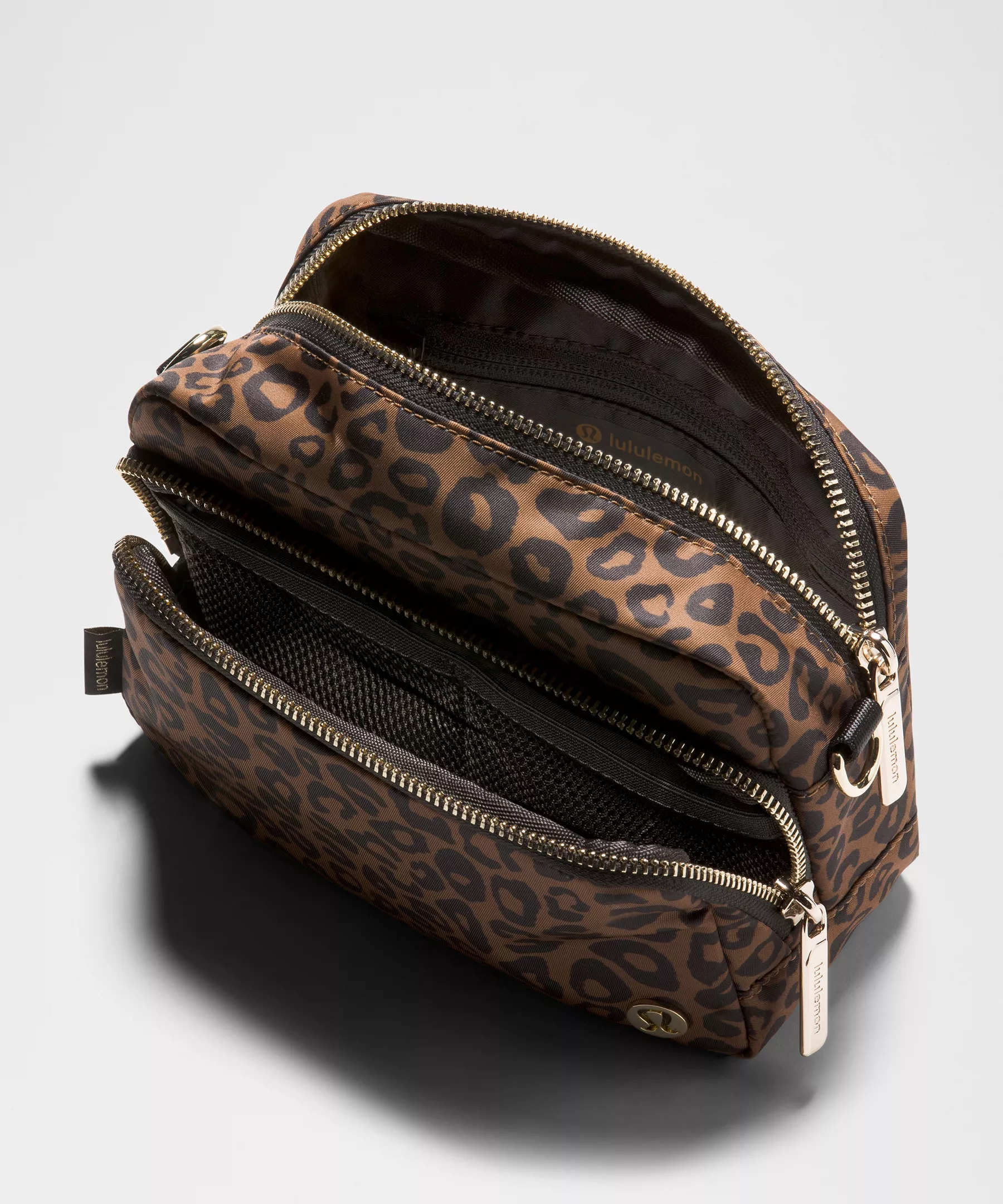 Everywhere Crossbody Bag 2L *Metal Hardware - 4