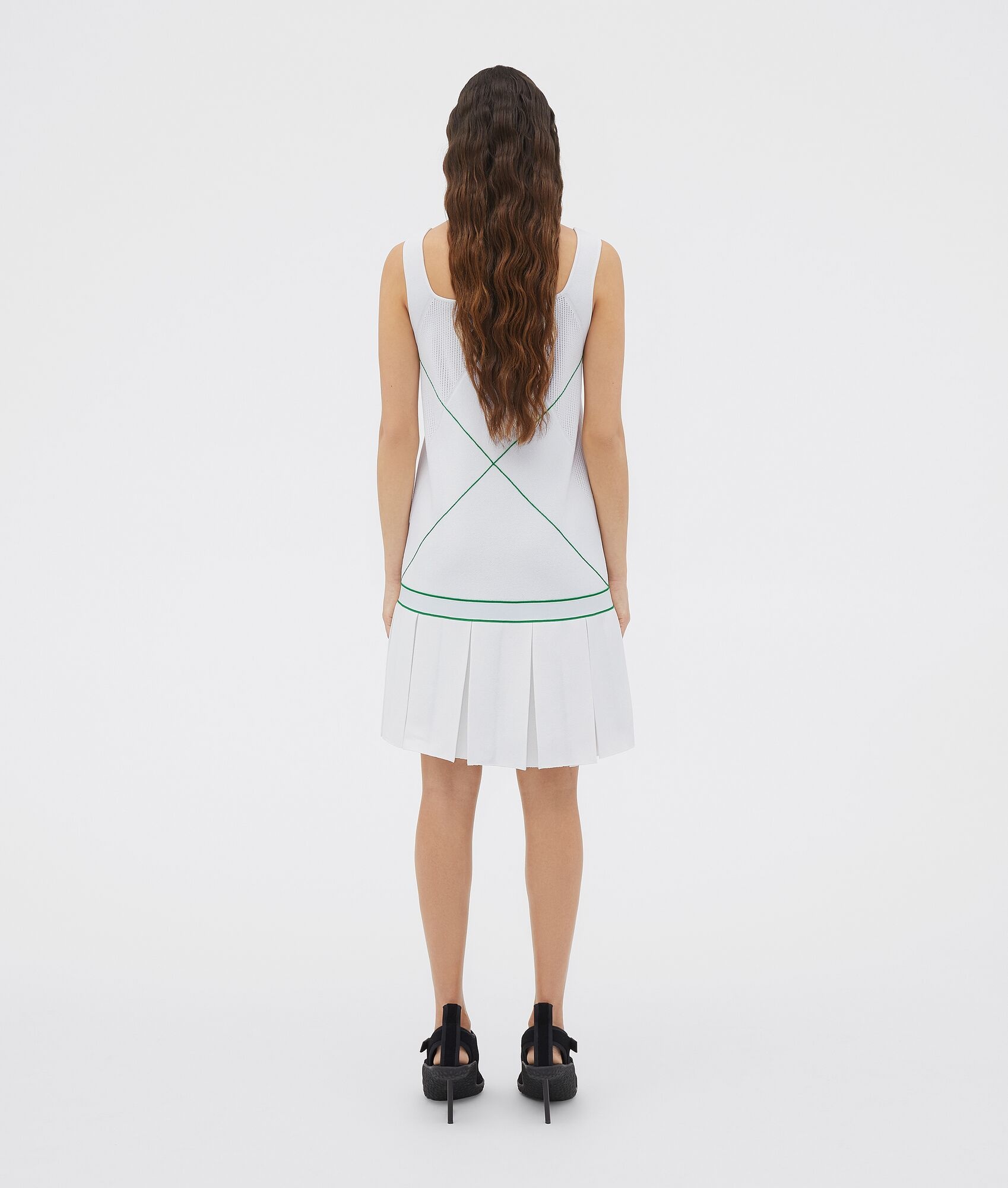 ワンピース BOTTEGA VENETA LOGO EMBROIDERY DRESS (698085_V1XG09000) Bottega Veneta Logo Embroidery Dress – LOZURI®
