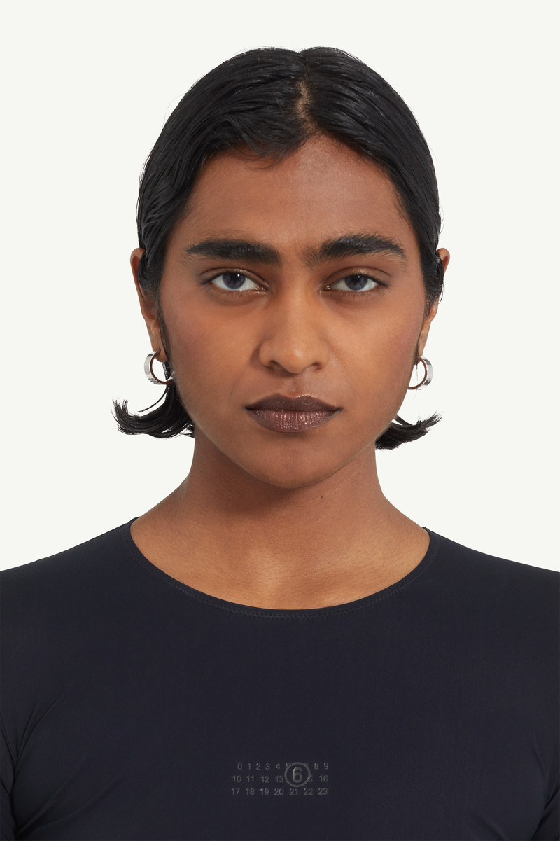 Minimal logo earrings 3