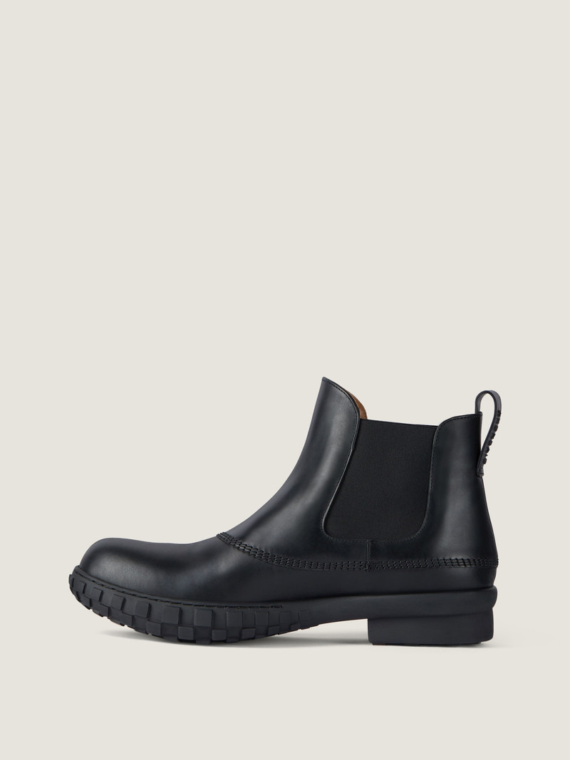 GIVENCHY ECHO CHELSEA BOOTS IN LEATHER 4