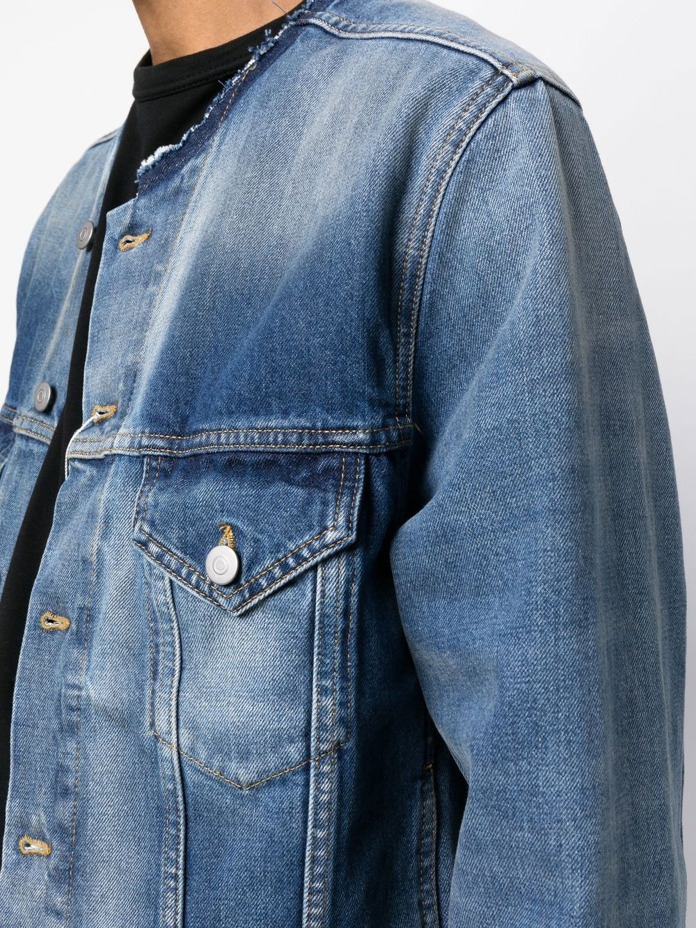 round-neck detail denim jacket - 6