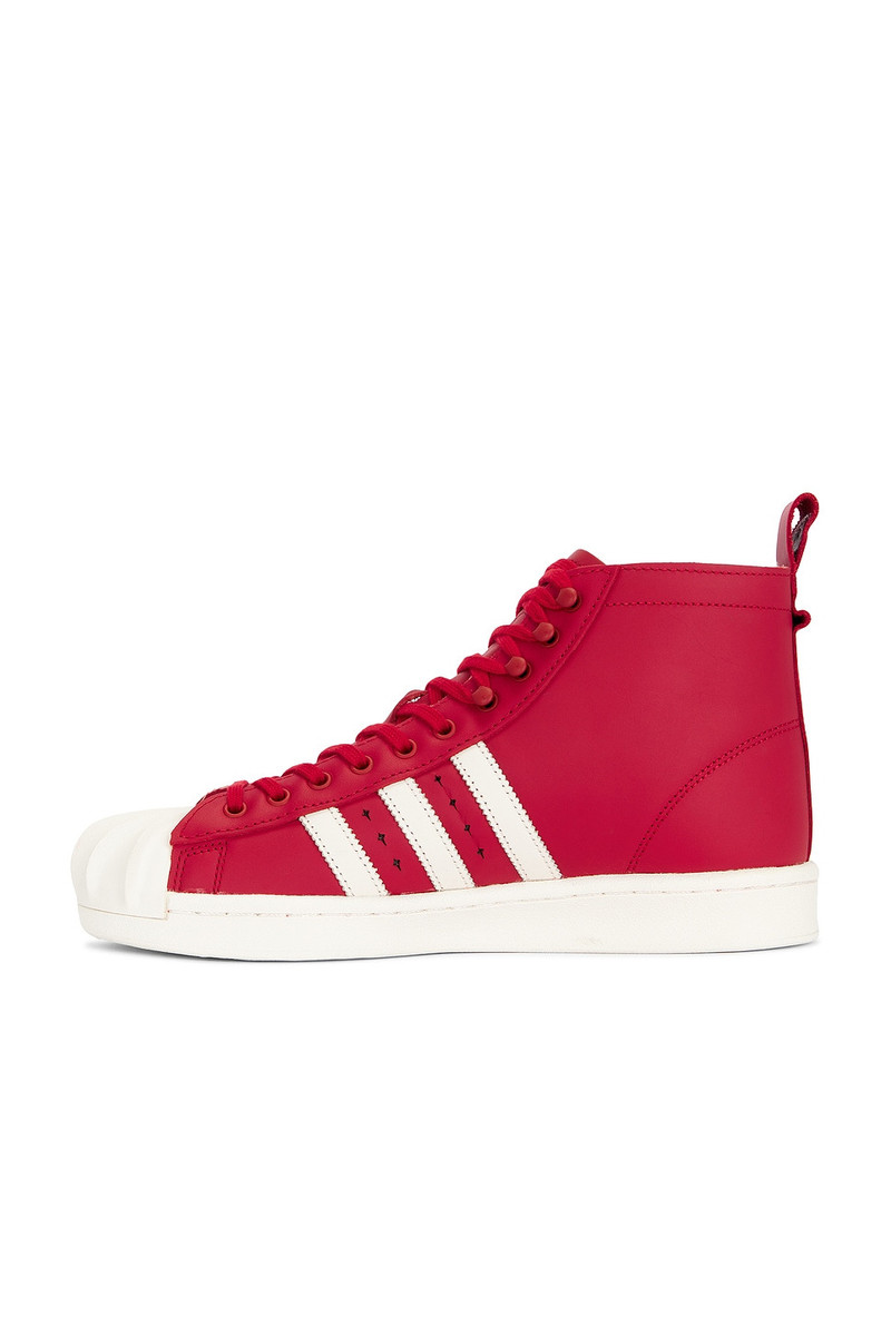 adidas Originals Mid Top Sneaker outlook