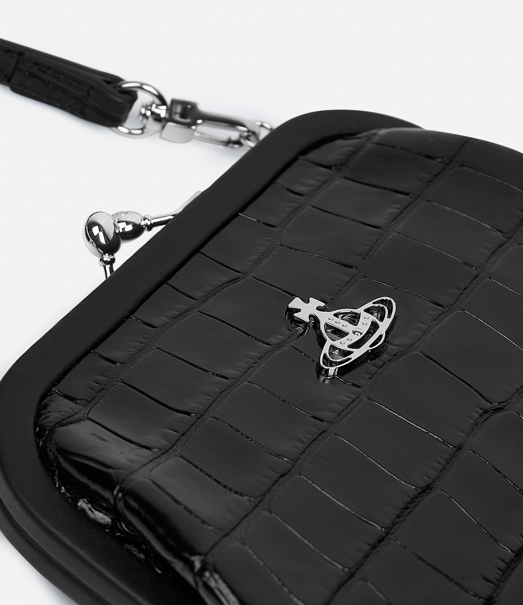 VIVIENNE'S CLUTCH - 4