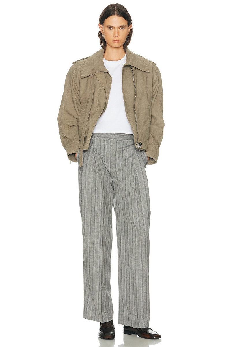 RENGGLI Crop Tee outlook
