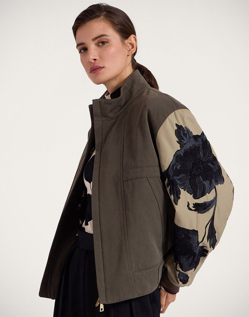 La DoubleJ Janis Puffer outlook