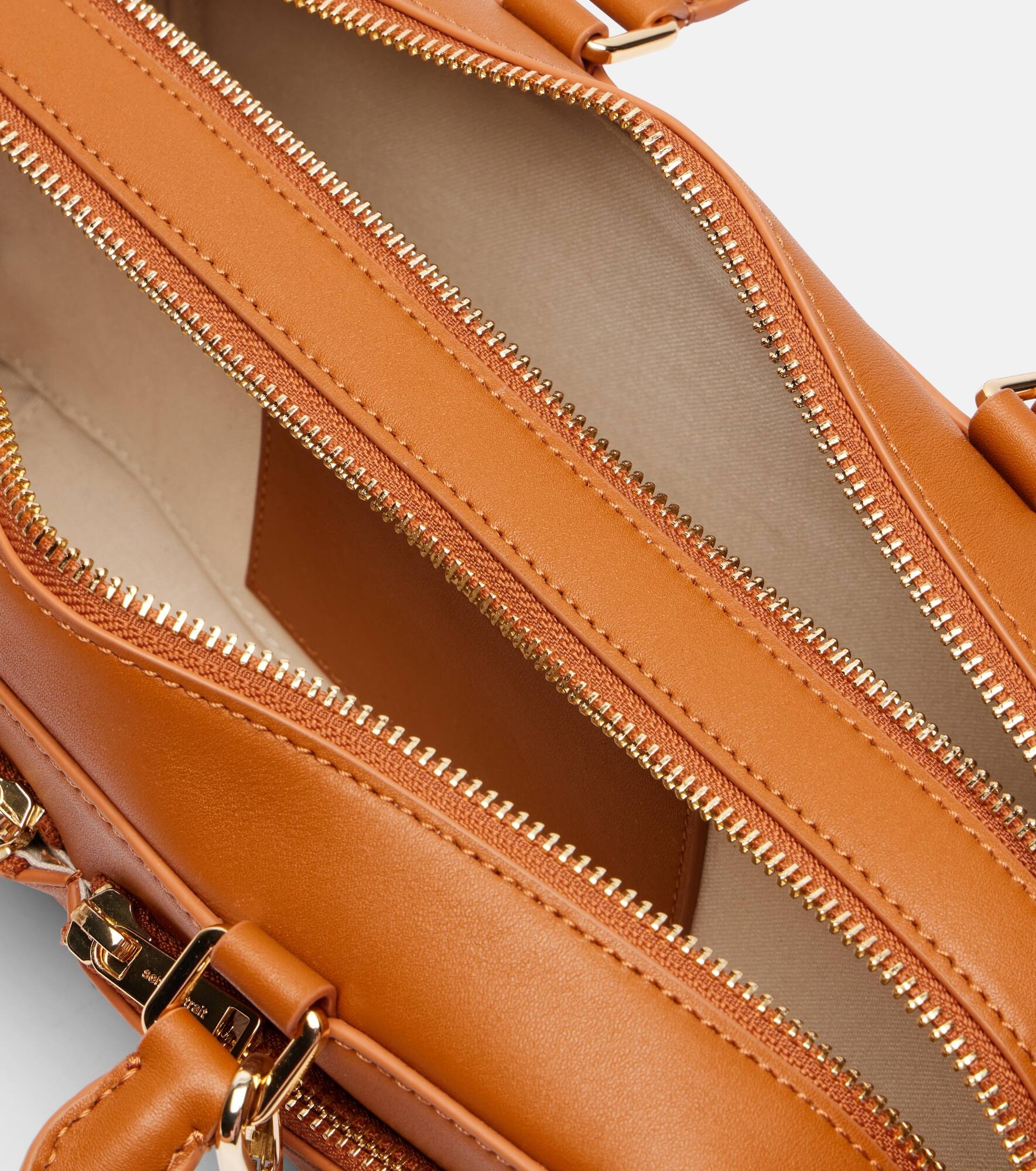 Small leather shoulder bag - 3
