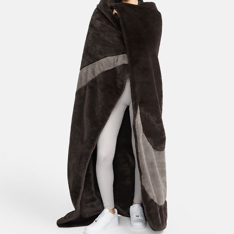 Nike Sportswear NSW Faux Fur Blanket 'Velvet Brown' DO3793-220 - 4