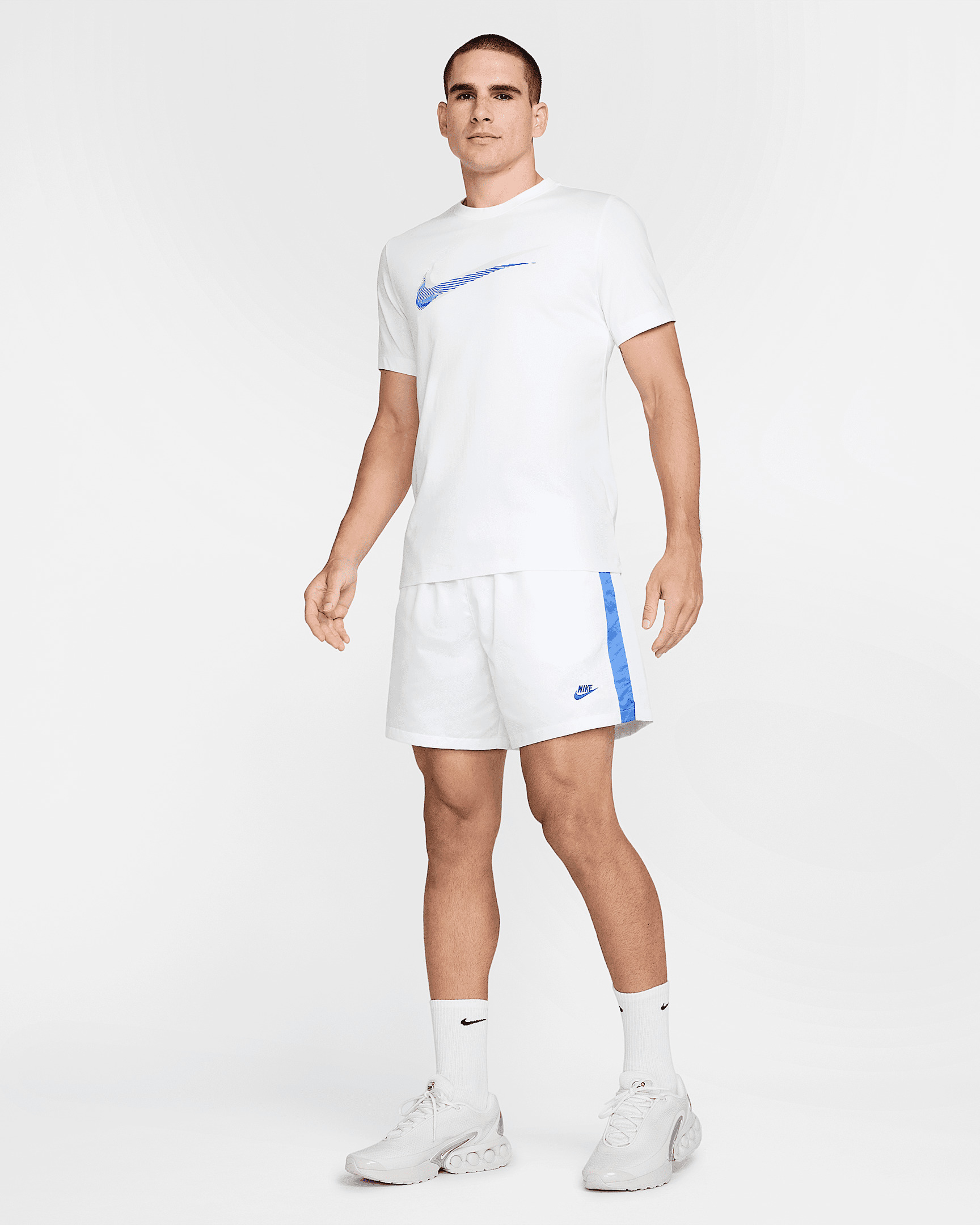 Nike Sportswear Club Men's Flow Football Shorts - 7