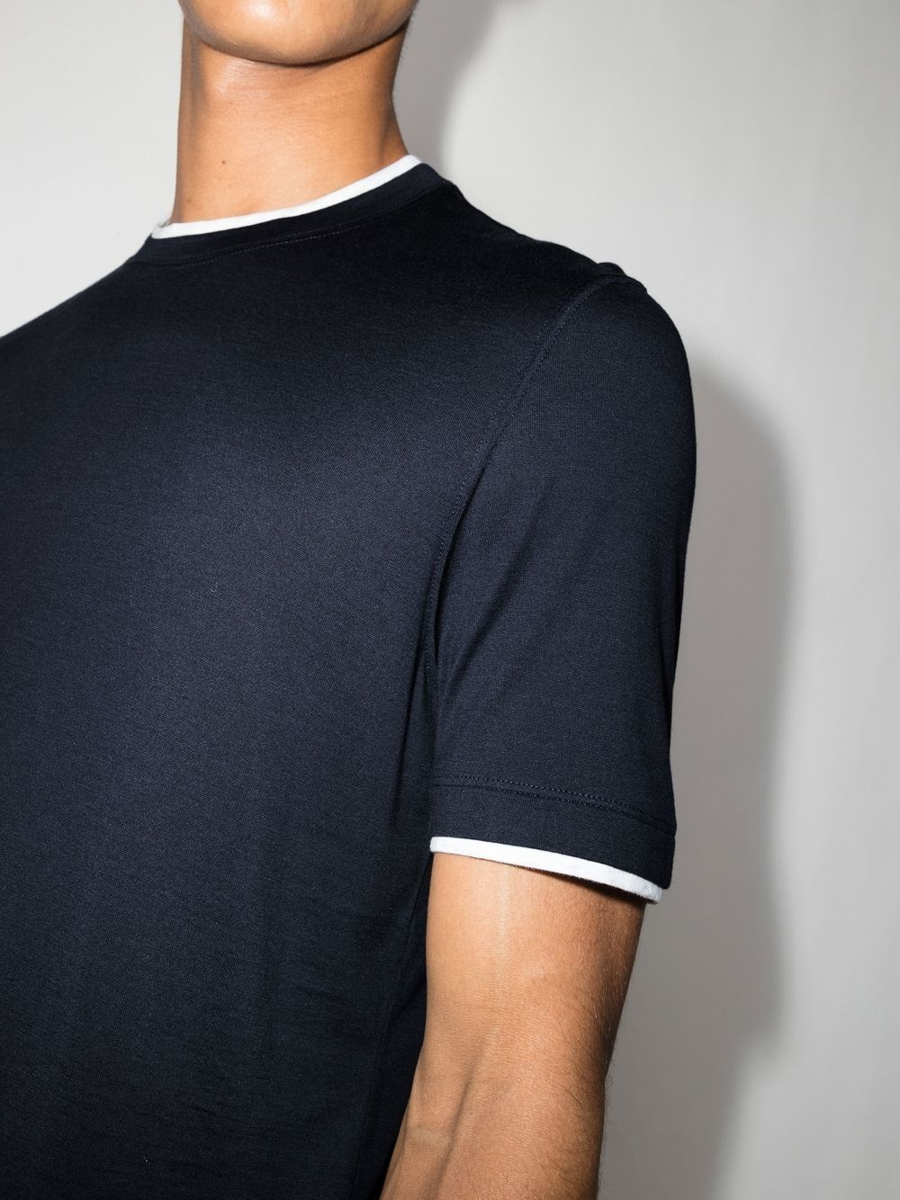 contrast-trim T-shirt - 4