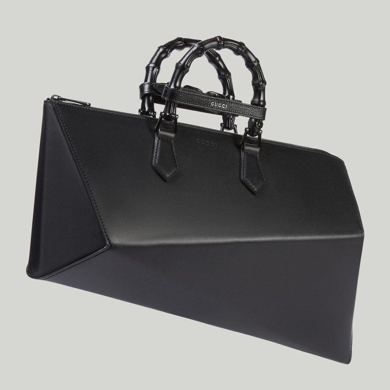 Polygon-shaped duffle bag 4