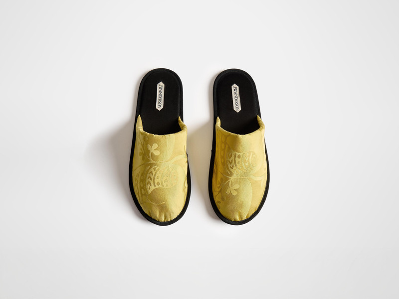 MENS CLOSE TOE SLIDES IN CITRINE 7