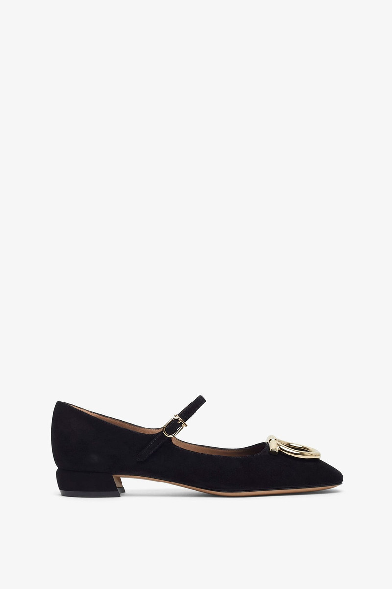 Marry 2 black pumps 1