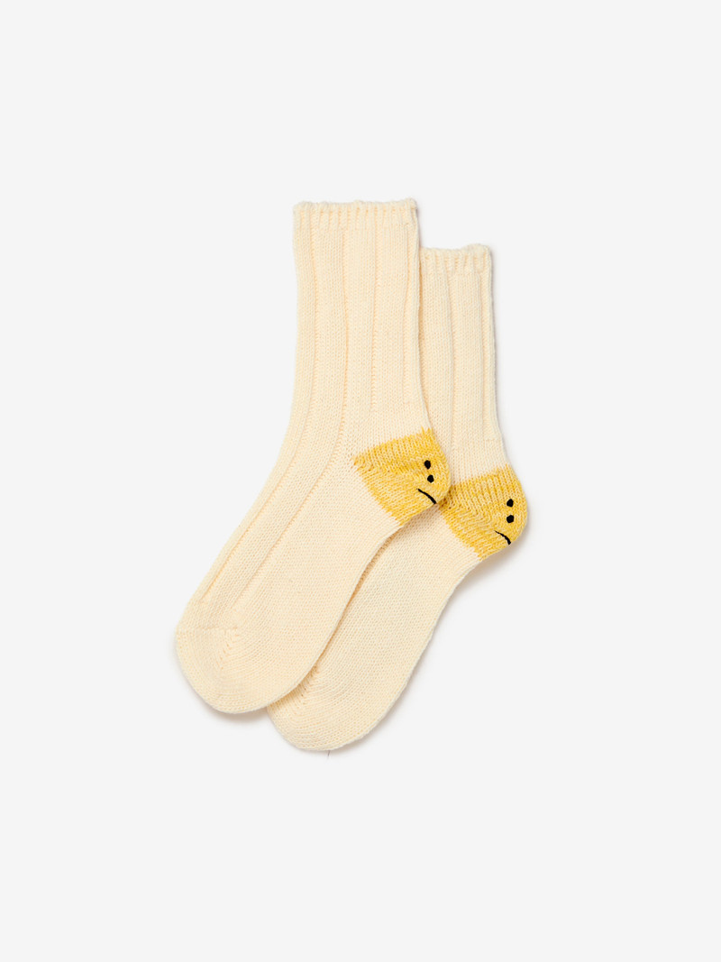 56 YARNS MA-1 RAINBOWY HAPPY HEEL SOCKS (WHITE) 3
