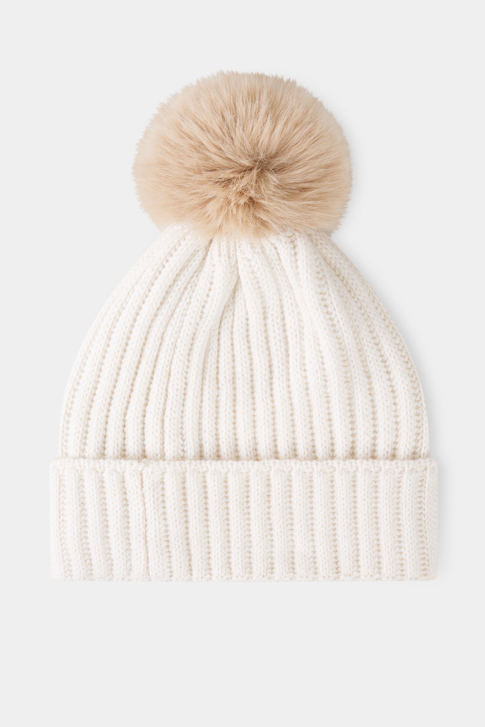 Ranya Hat in Off-white - 2