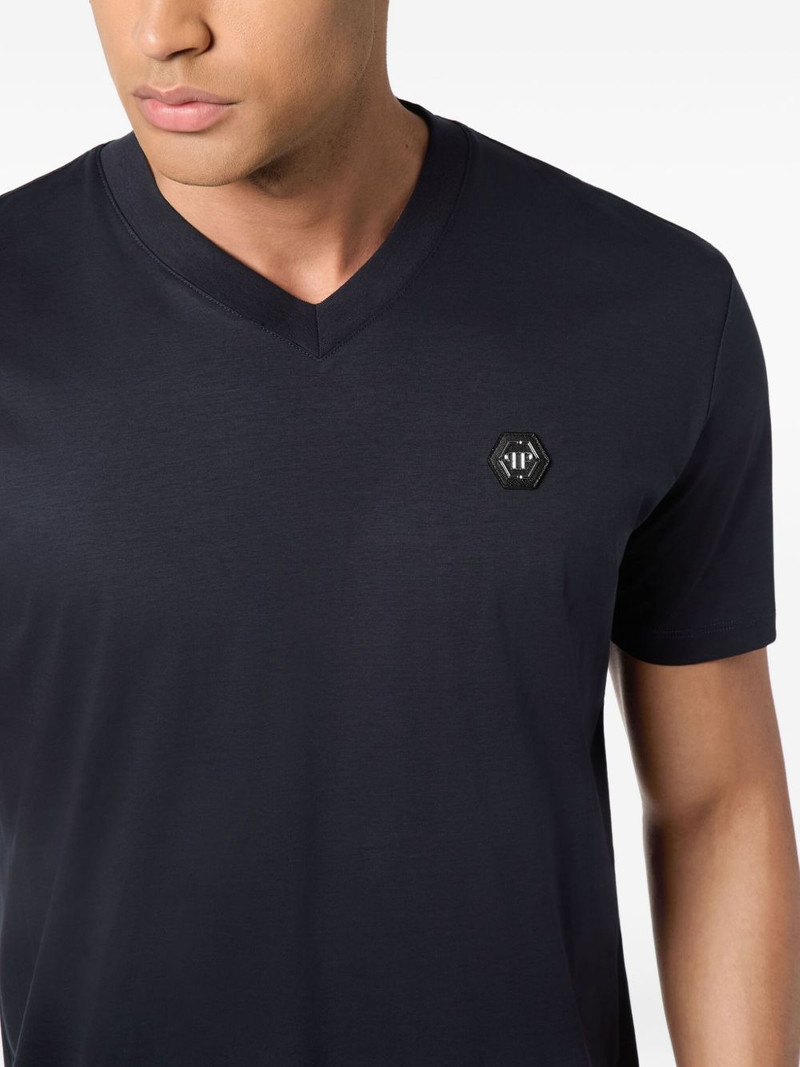 logo-appliqué V-neck T-shirt 4
