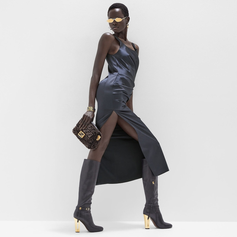 FENDI Baguette Chain Midi outlook