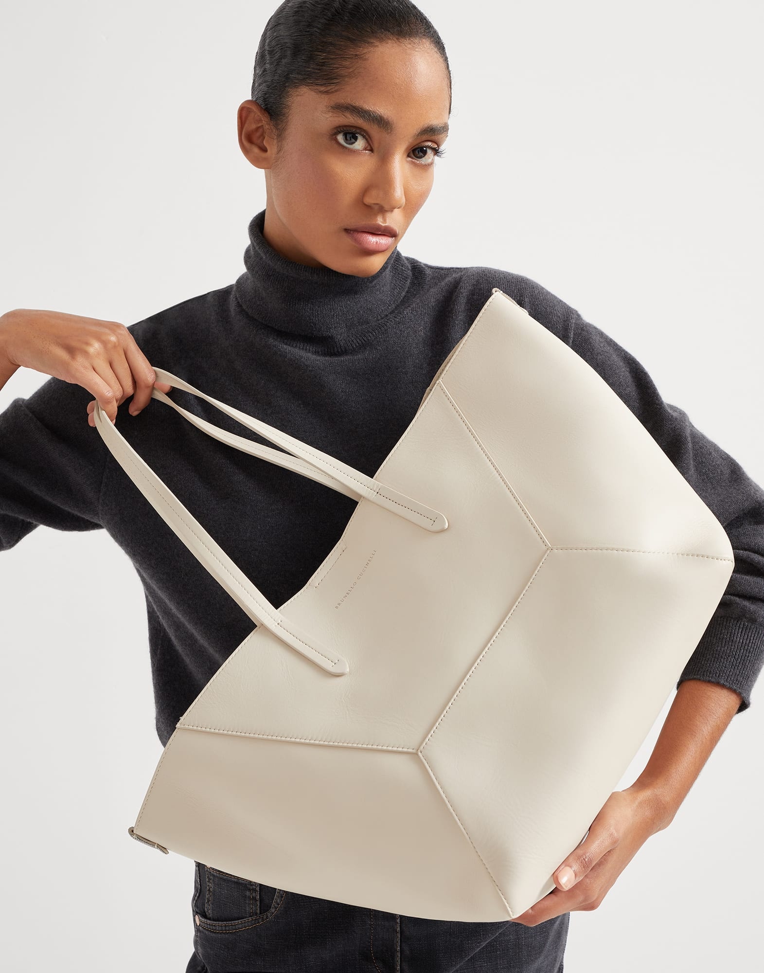 BC Duo bag in calfskin with monili - 4