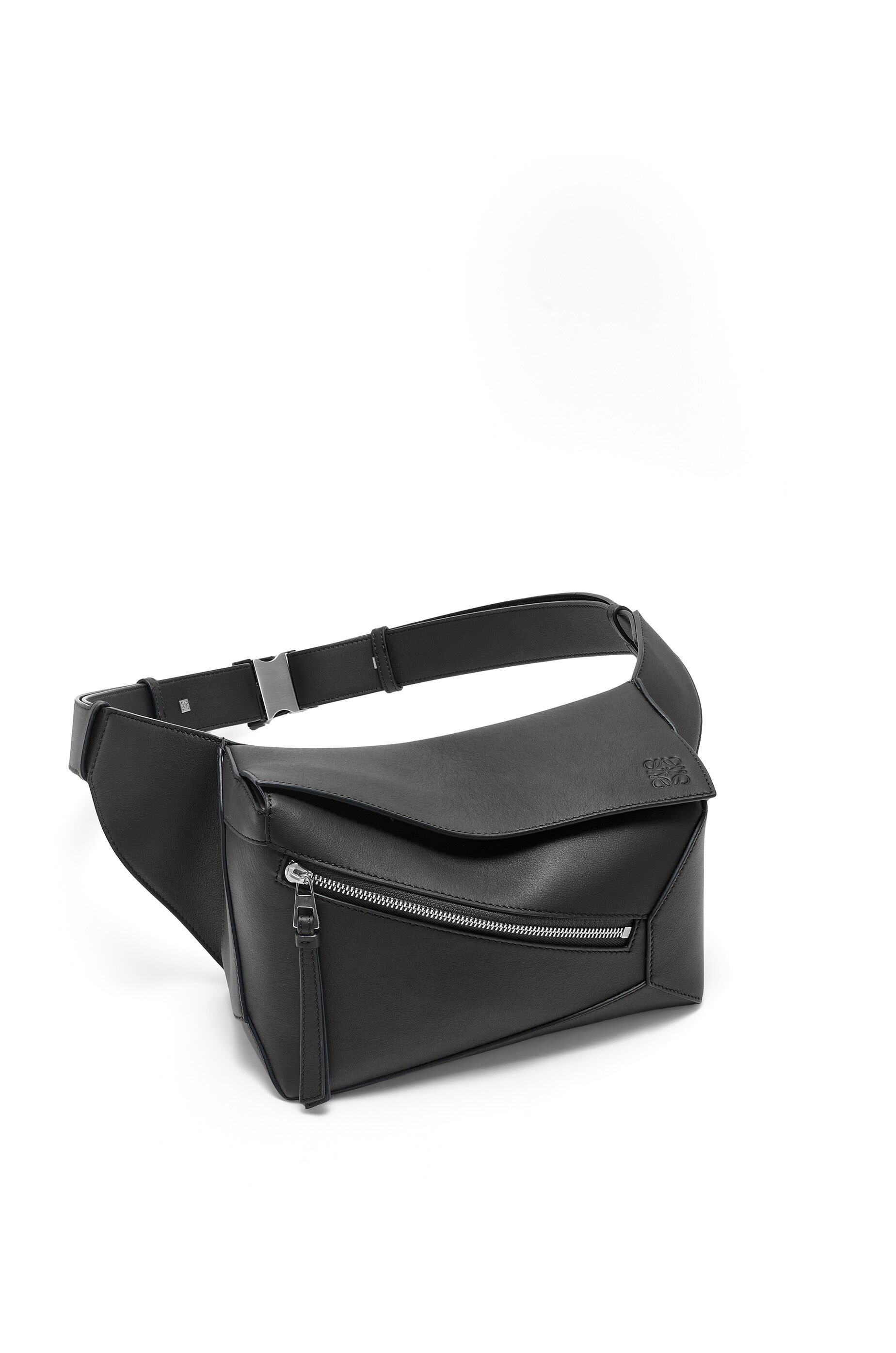 Small Puzzle bumbag in classic calfskin - 3