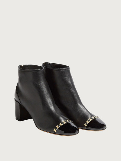 FERRAGAMO VARA CHAIN BOOTIE outlook