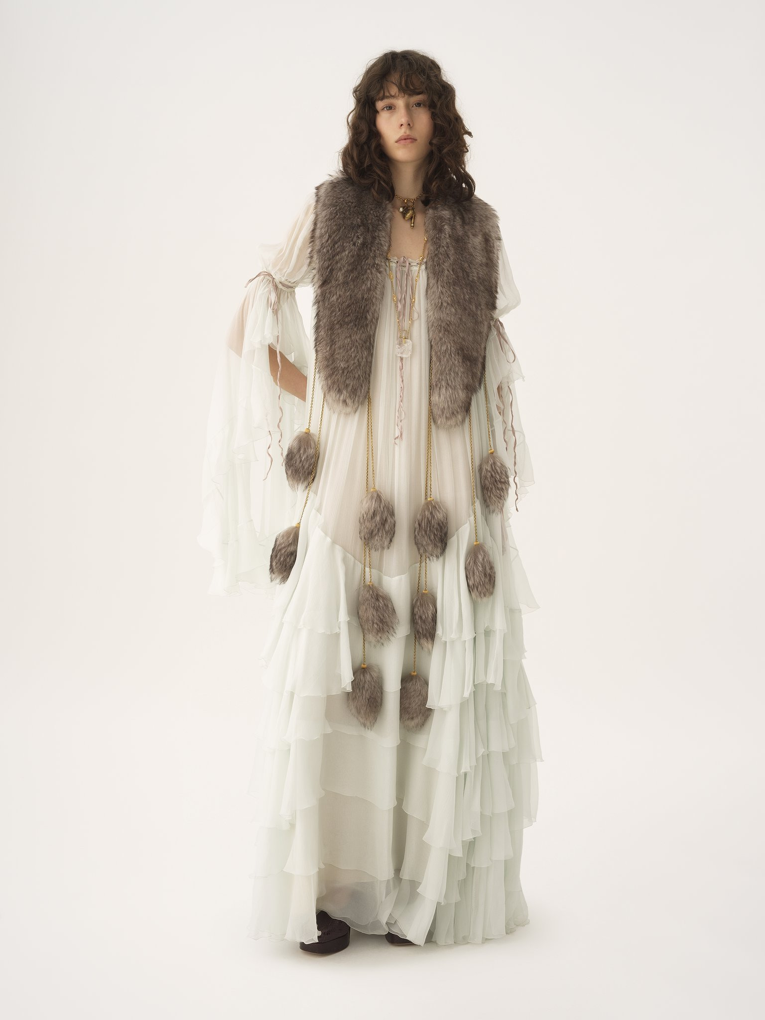 THE TREASURE TAILS SCARF IN SHEARLING - 2
