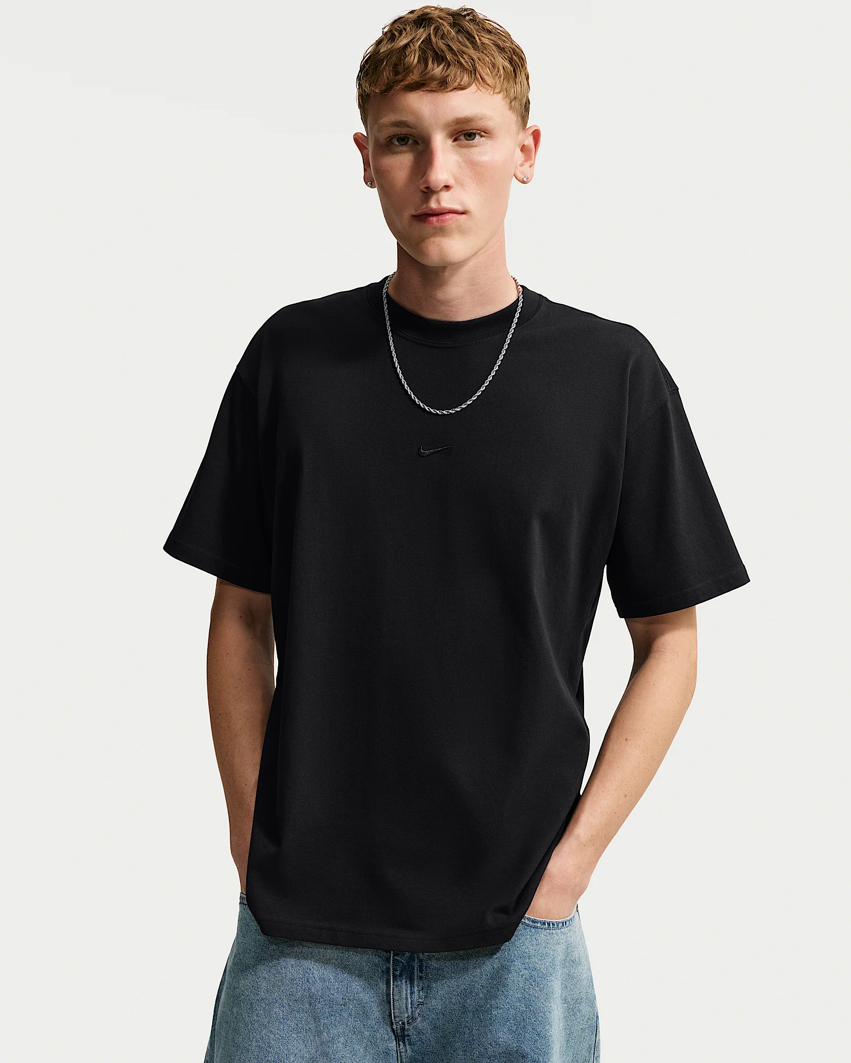 Nike Sportswear Men's Loose T-Shirt - 1