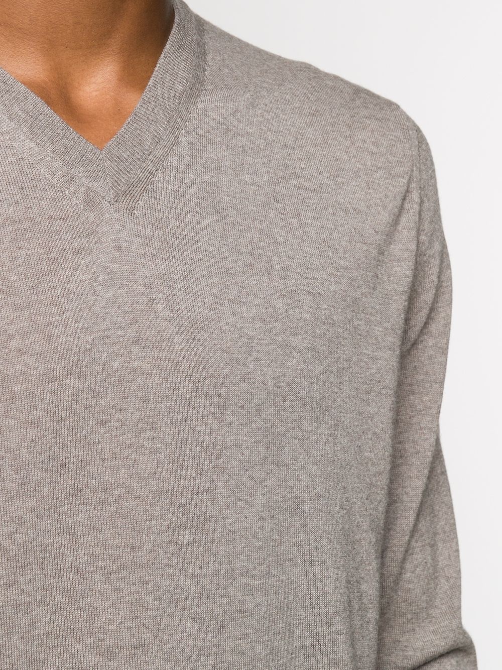 V-neck long-sleeved jumper - 5